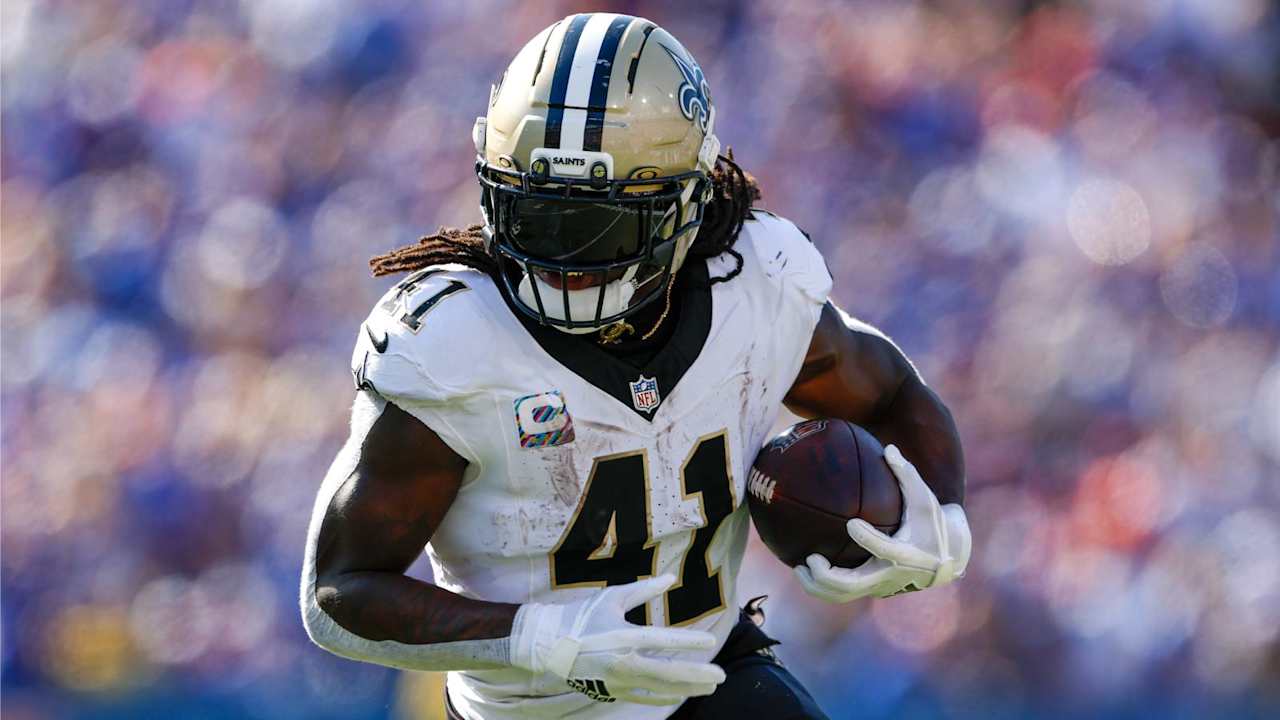 Alvin Kamara committed to Saints despite trade interest from other teams