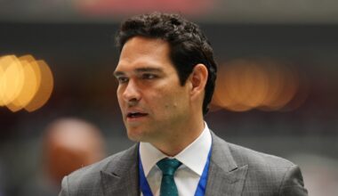 Mark Sanchez pulled from Fox Sports Seahawks-Jaguars broadcast after arrest
