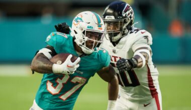 Report: Seahawks add former UW running back to practice squad