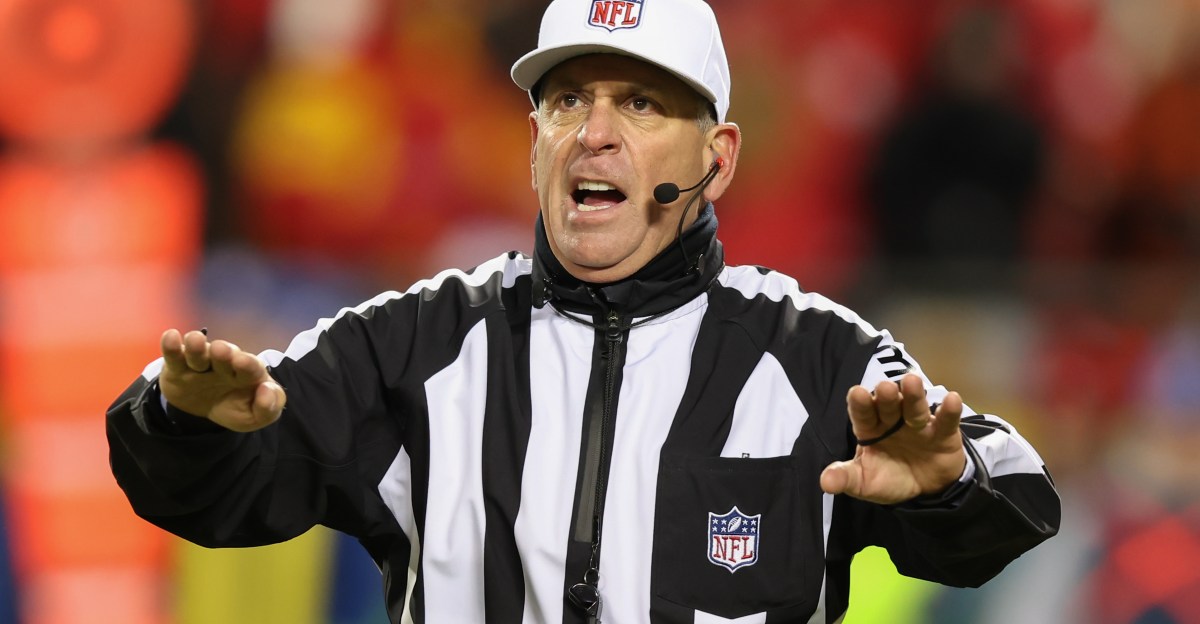 Dallas Cowboys at Carolina Panthers referee report: Uphill battle with zebras