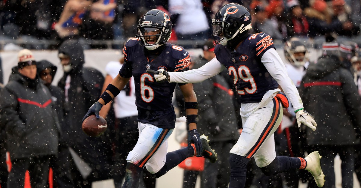 Bears vs Ravens Injury Report: Chicago rules 5 out, Lamar Jackson is questionable