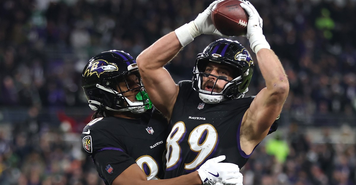 Should the Eagles trade for Mark Andrews?