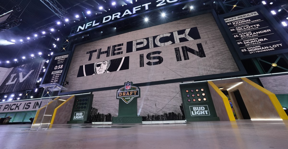 Raiders News: Post Week 7 NFL Draft order, Raiders looking at Top 10 pick