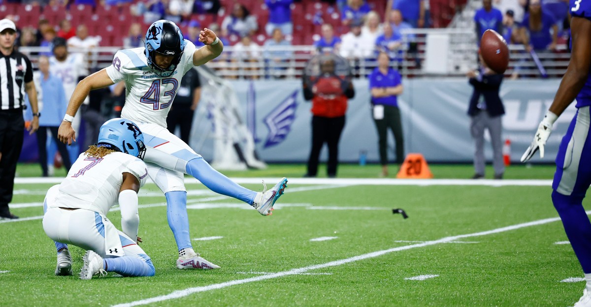 Packers sign 2 players ahead of Bengals game