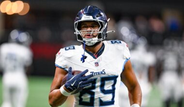 Patriots sign tight end, defensive tackle to practice squad