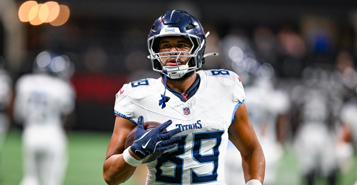 Patriots sign tight end, defensive tackle to practice squad