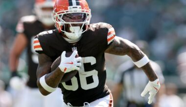 Chargers sign RB Trayveon Williams to practice squad