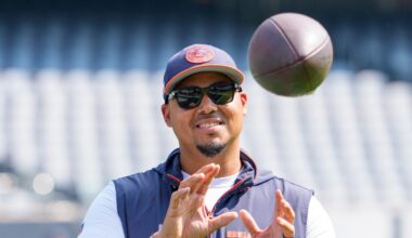 60% of Bears fans want them to buy at the trade deadline