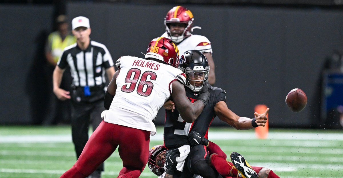 Washington Commanders Roster Moves: A DE swap as Dorance Armstrong goes to IR