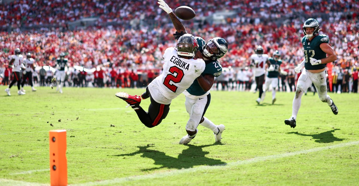 Quinyon Mitchell wins first career Player of the Week award