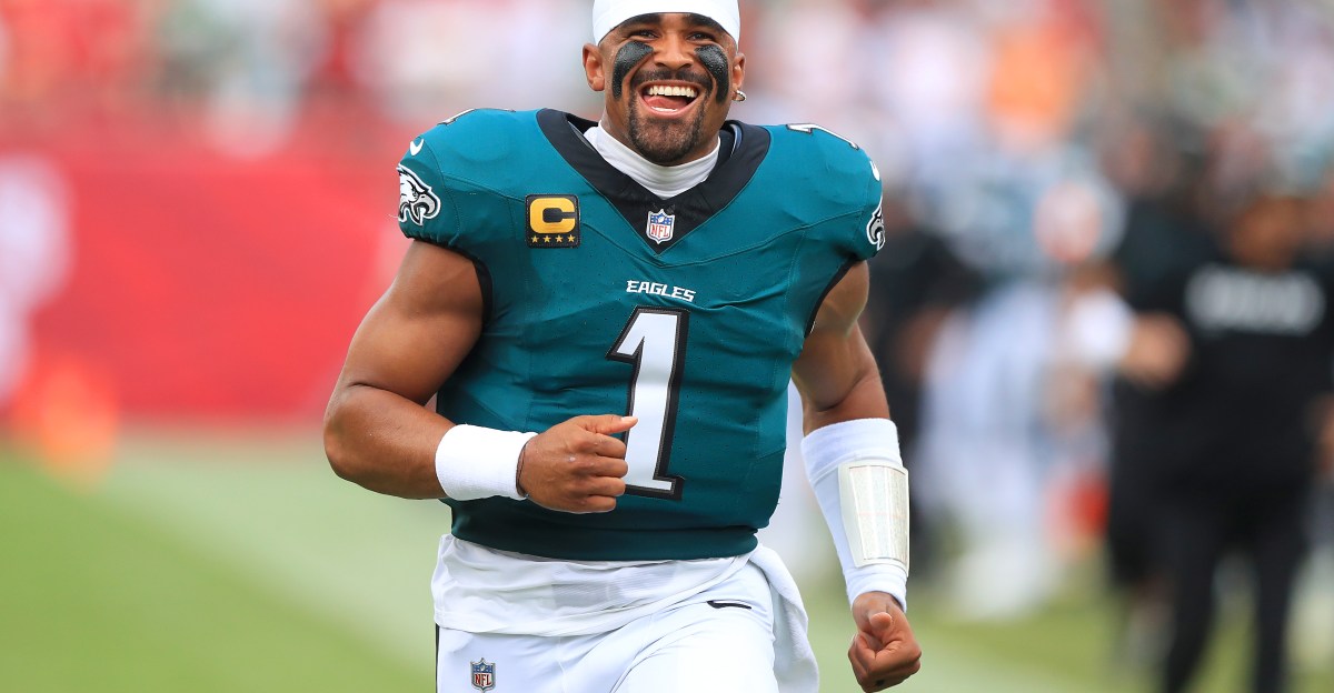 Jalen Hurts poses dual-threat problem for Denver Broncos defense