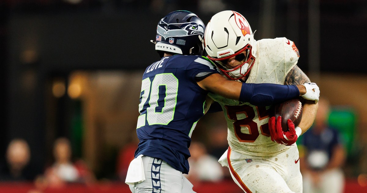 Seahawks-Buccaneers injury report: Julian Love, Demarcus Lawrence out for Seattle