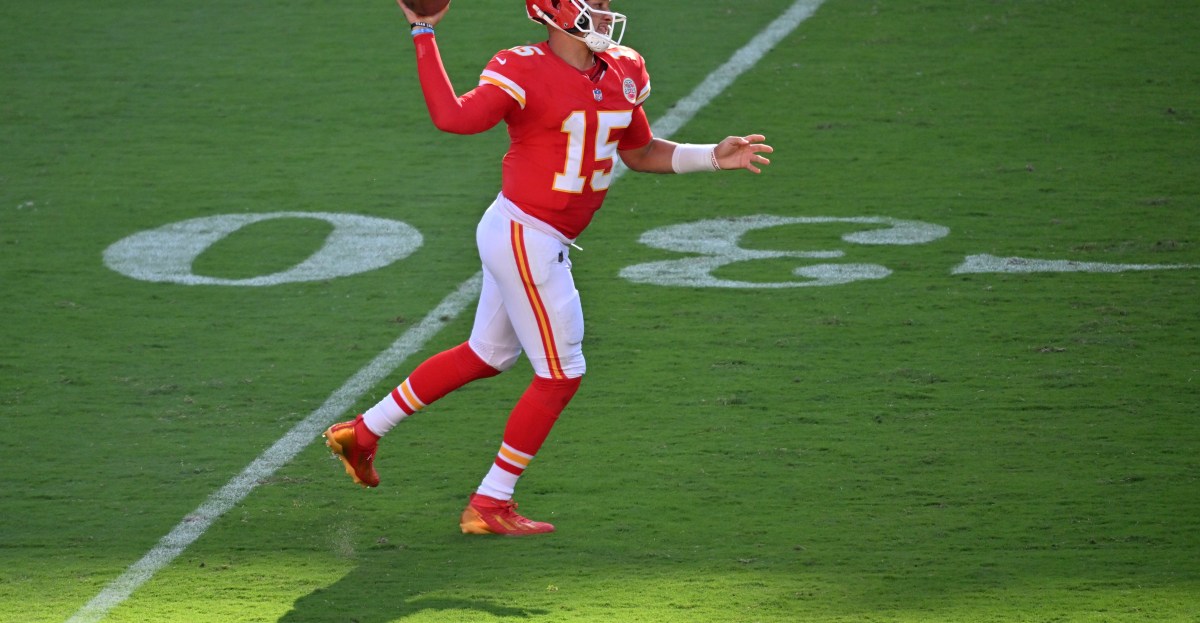 Chiefs News: Patrick Mahomes is taking more risks than ever