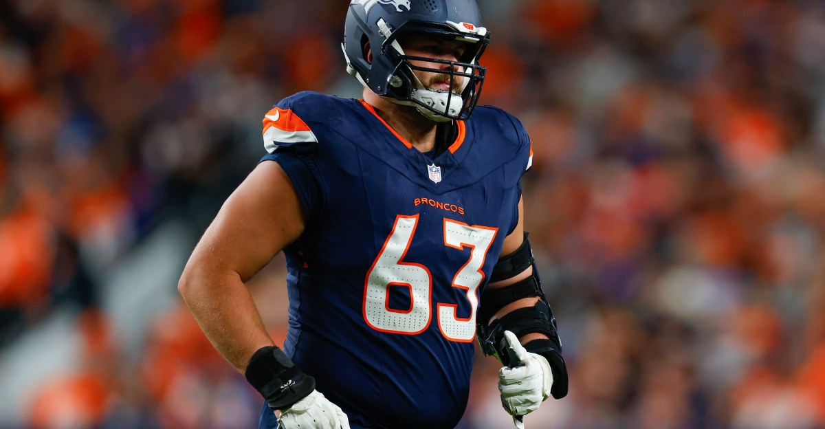 Alex Palczewski appears to be the next man up at left guard