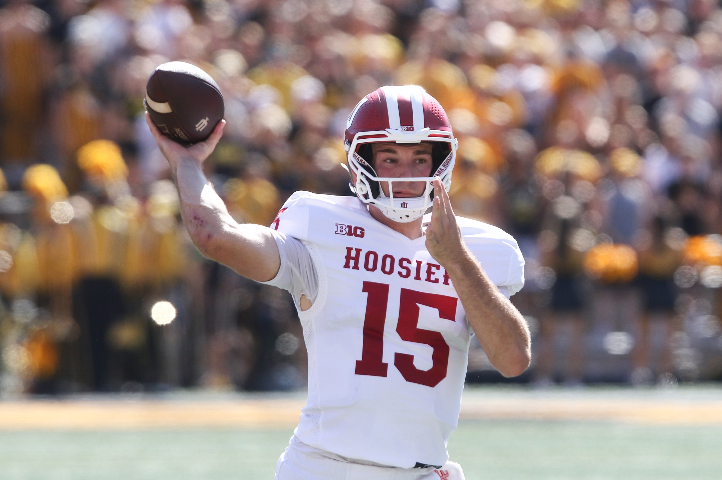IOWA CITY, IA - SEPTEMBER 27: Quarterback Fernando Mendoza #15 of the Indiana Hoosiers throws a pass in the first half against of the Iowa Hawkeyes on September 27, 2025 at Kinnick Stadium, in Iowa City, Iowa. (Photo by Matthew Holst/Getty Images)