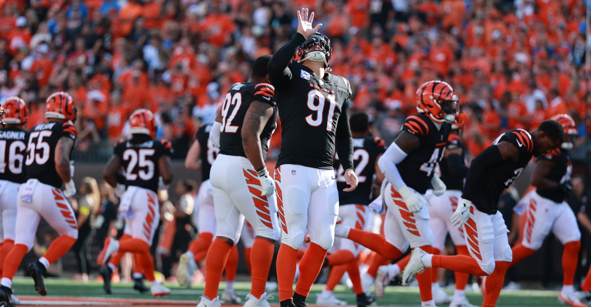 Bengals wanted “High-End” Draft Pick and Grover Stewart for Trey Hendrickson