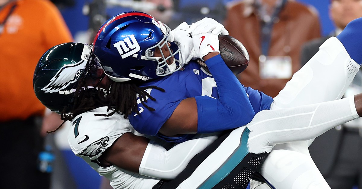 Eagles-Giants Film Review: The defense has some real problems