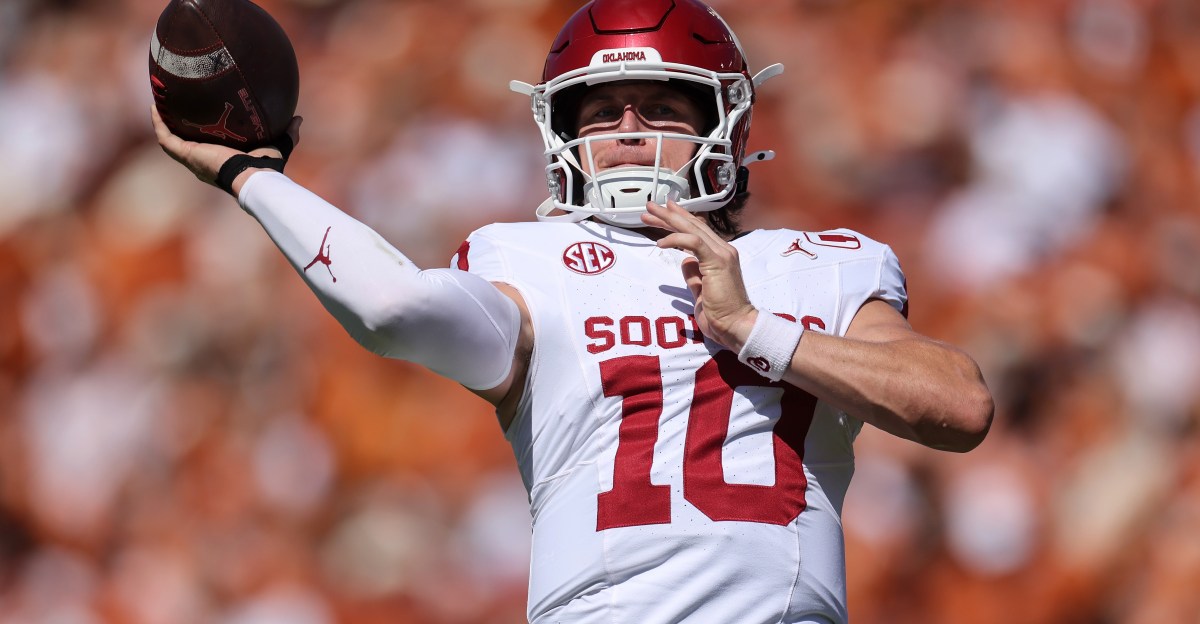 Pittsburgh Steelers have close eye on three college quarterbacks