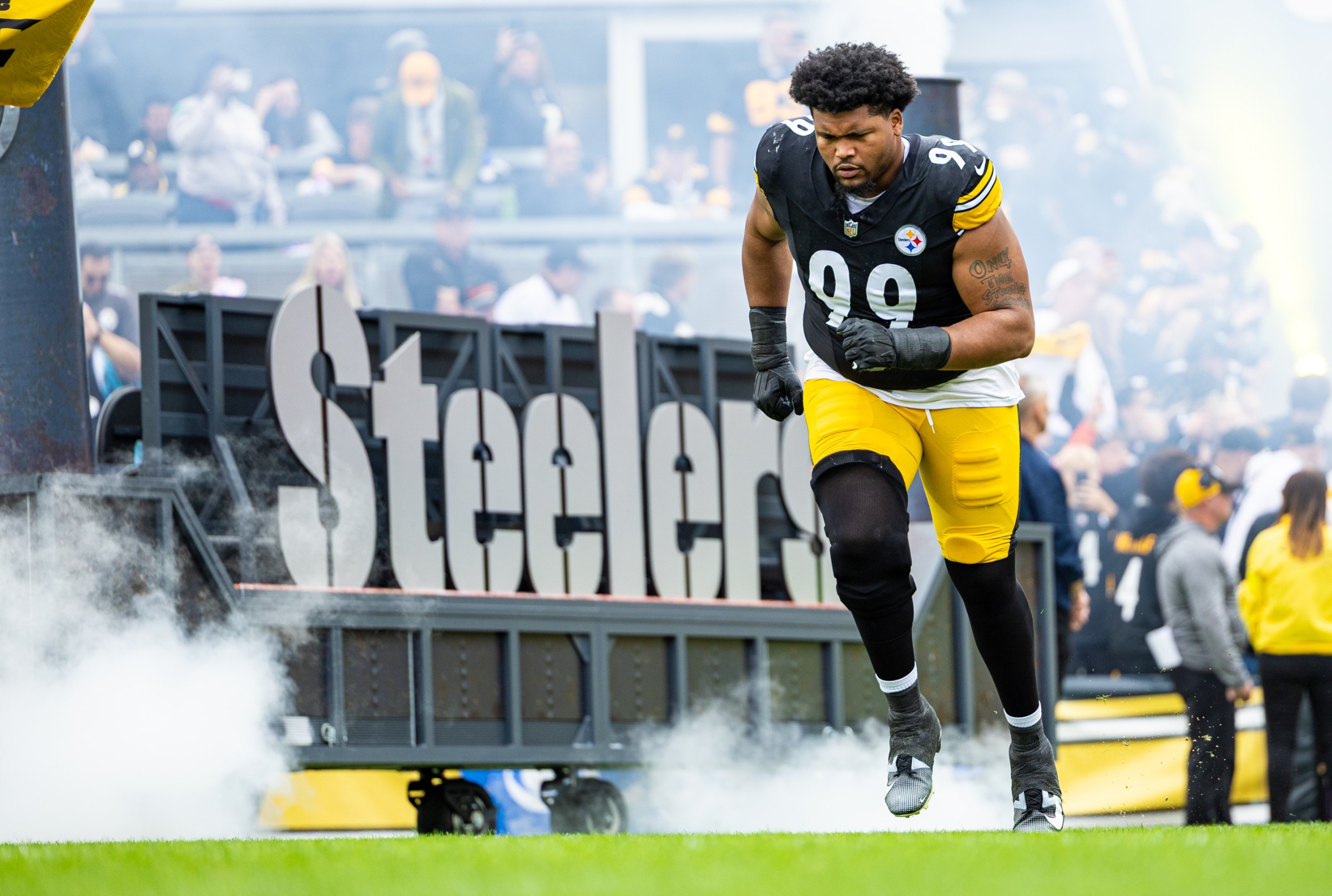 PITTSBURGH, PA - OCTOBER 12: Pittsburgh Steelers defensive tackle Derrick Harmon (99) is announced during the NFL football game between the Cleveland Browns and Pittsburgh Steelers on October 12, 2025 at Acrisure Stadium in Pittsburgh, PA. (Photo by Mark Alberti/Icon Sportswire via Getty Images)