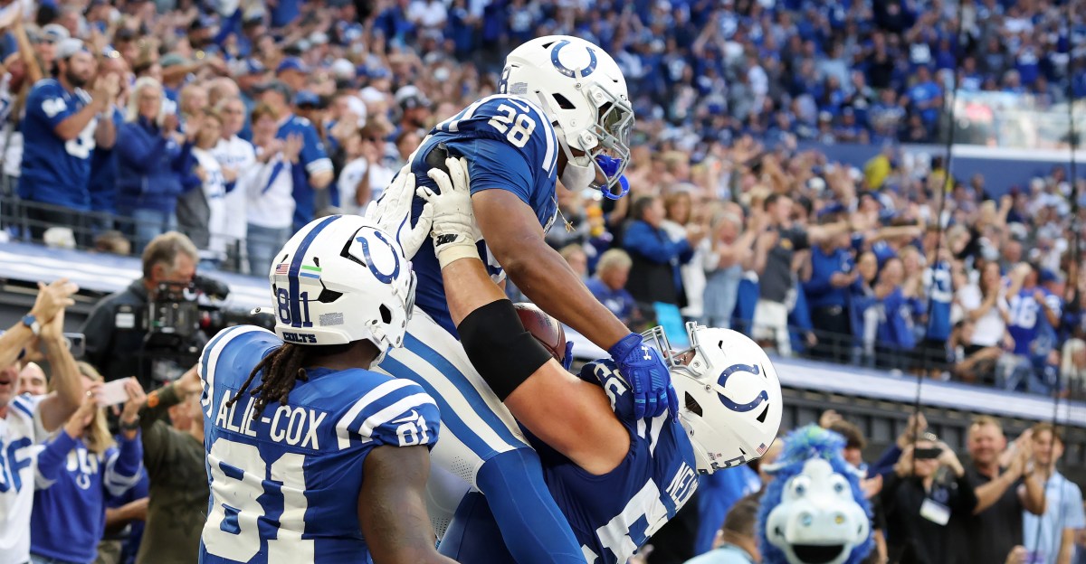 Who is the best team in the NFL through 6 weeks?