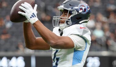 No, the Pittsburgh Steelers should not sign Tyler Lockett