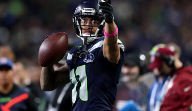 Seattle Seahawks play with their food vs. Houston Texans, almost choke on it