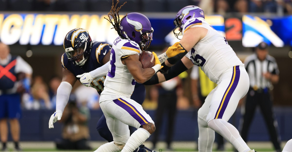 Minnesota Vikings at Los Angeles Chargers: First Quarter Recap and Second Quarter Discussion