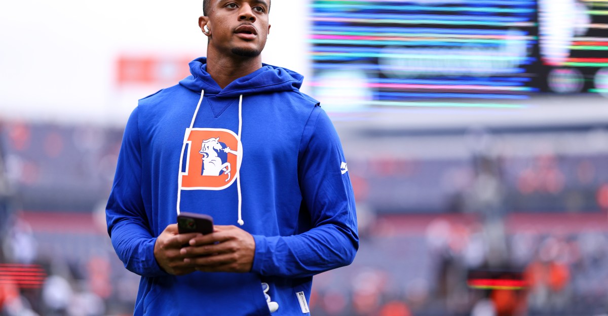 Patrick Surtain II being evaluated for concussion vs. Los Angeles Chargers