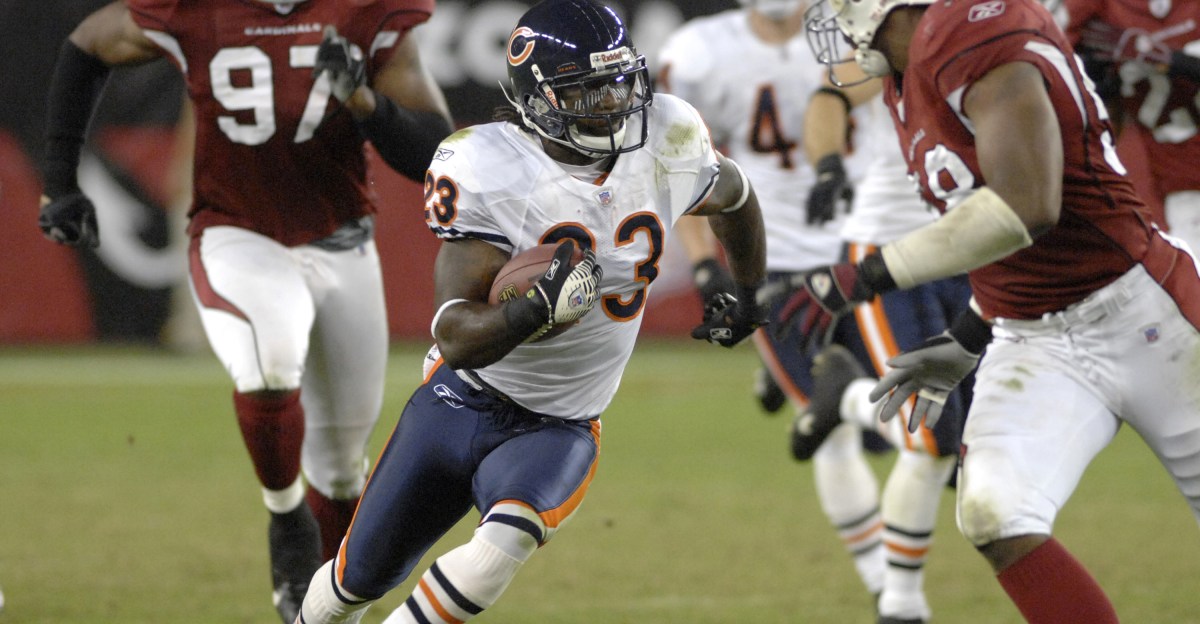 Watch 2006 Bears- Cardinals game with Brian Urlacher, Kyle Brandt, and Sebastian Maniscalco