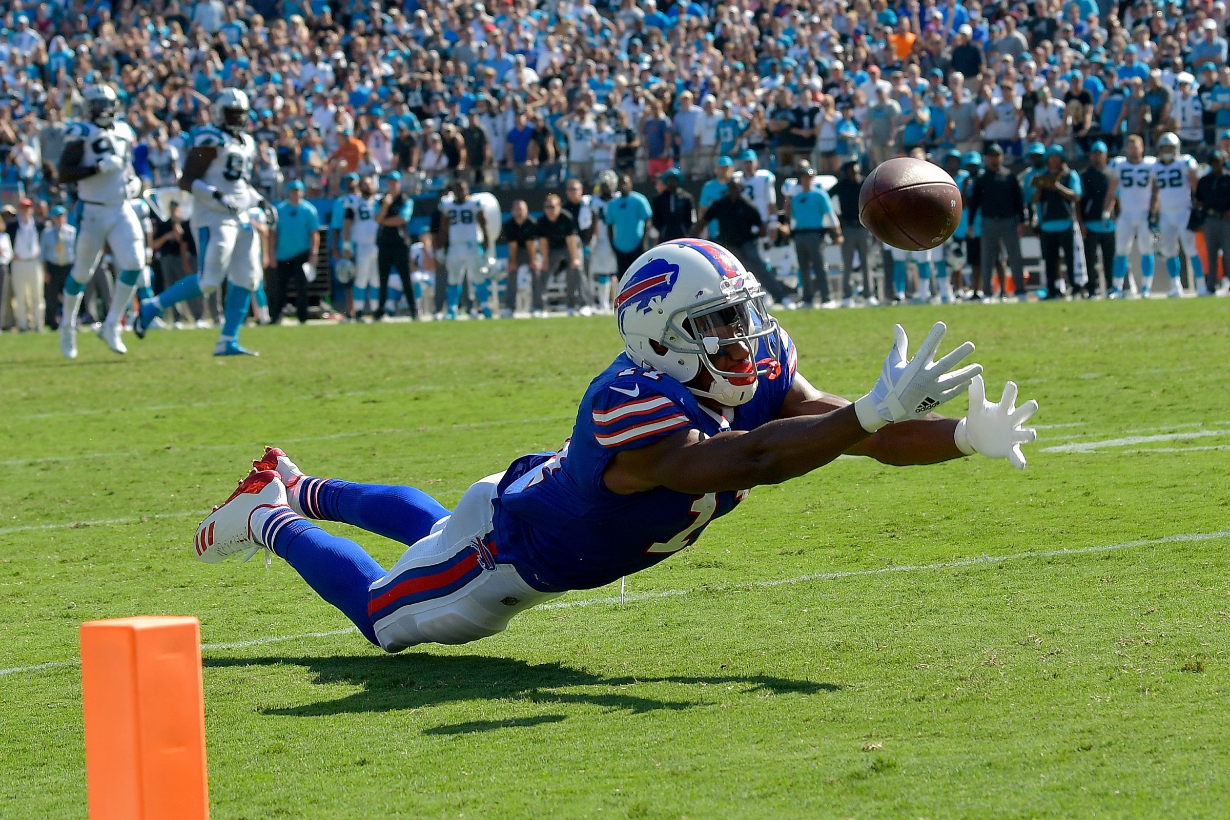 CHARLOTTE, NC - SEPTEMBER 17: Zay Jones #11 of the Buffalo Bills can’t make the diving catch on fourth down in the final seconds of a loss to the Carolina Panthers during their game at Bank of America Stadium on September 17, 2017 in Charlotte, North Carolina. The Panthers won 9-3. (Photo by Grant Halverson/Getty Images)
