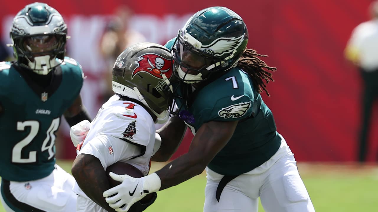 A trip around the Eagles locker room