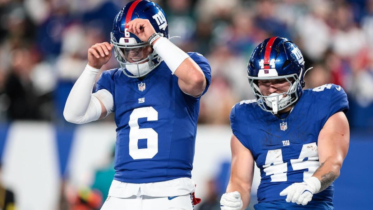 Here's everything Jaxson Dart and Cam Skattebo accomplished in Giants' statement victory over Eagles