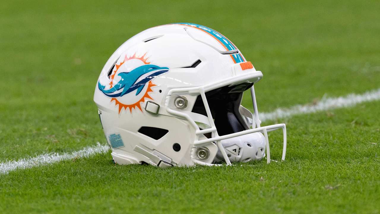 Prosecutors won’t pursue battery charge against Dolphins' assistant Ryan Crow, who remains on leave from team