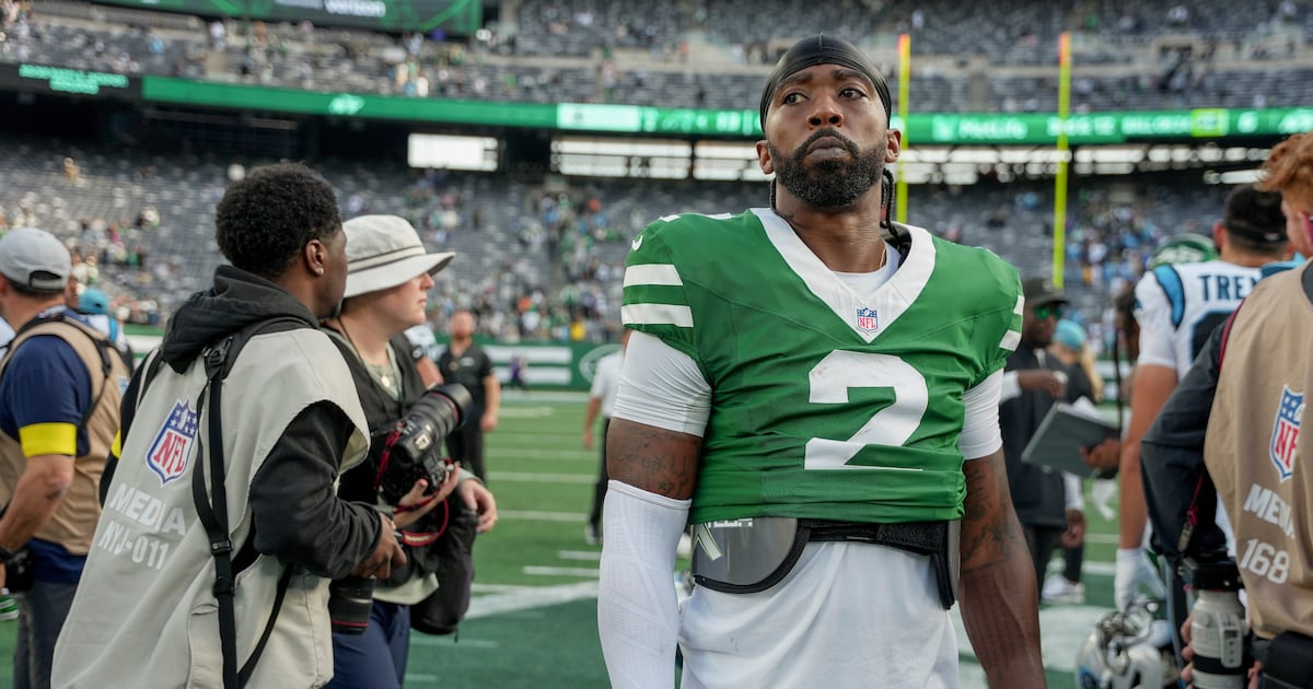 Tyrod Taylor says he's still unaware if he'll be the Jets' starting quarterback against the Bengals