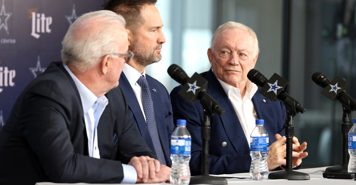 Dallas Cowboys Survey: Should they take a plunge into the trade pool?