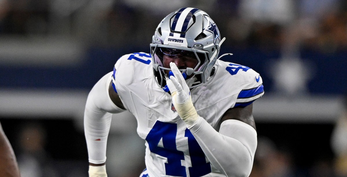 Dallas Cowboys have two rookies take steps forward in wild Packers game