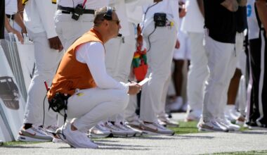 Steve Sarkisain explains why he’s not giving up play-calling duties