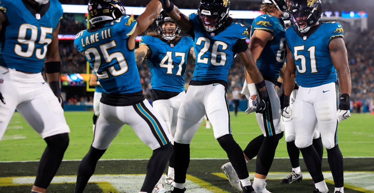 Jaguars vs Raiders key matchups: can depleted secondary buck tight end trend?