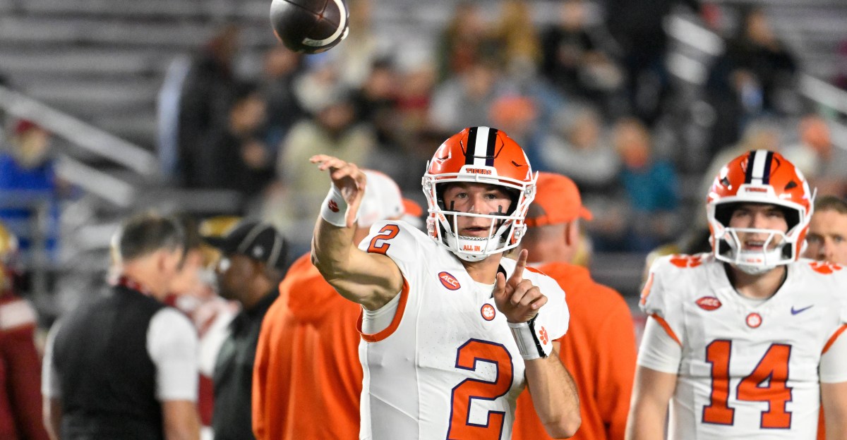 Clemson vs. Boston College: Tigers Roll Over the Eagles 41-10