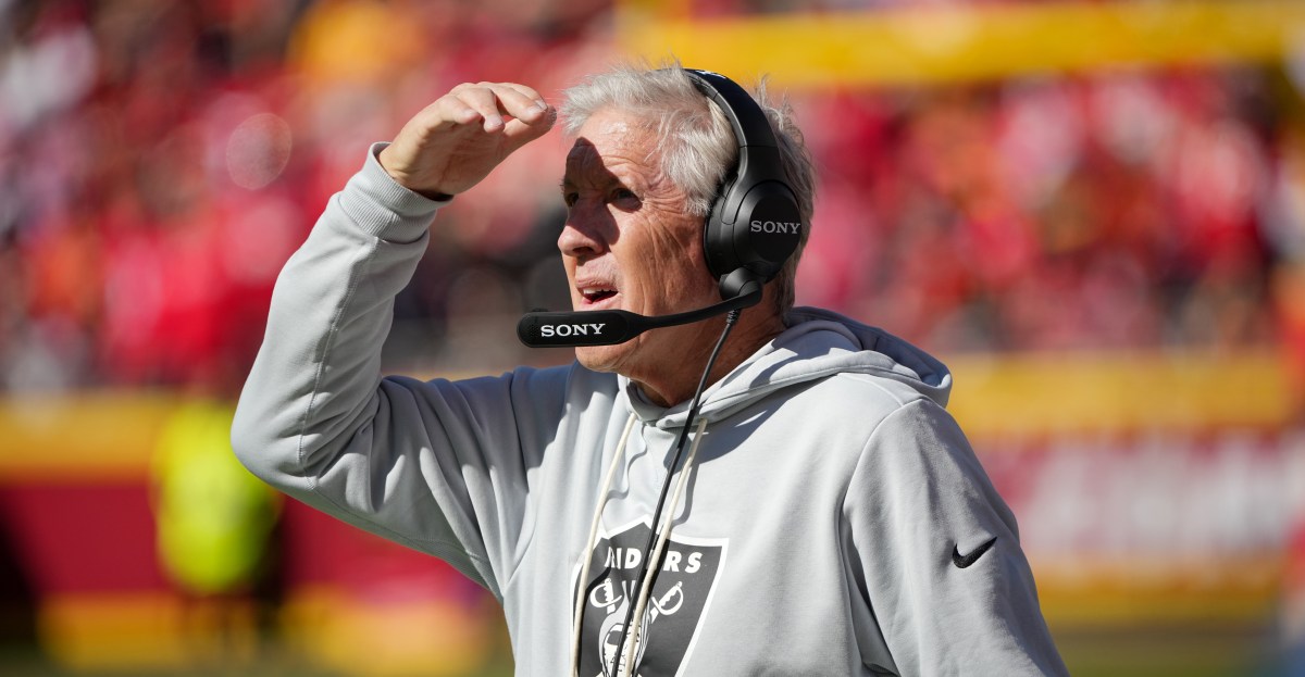 Raiders fans have had it with Pete Carroll after historic loss to Chiefs