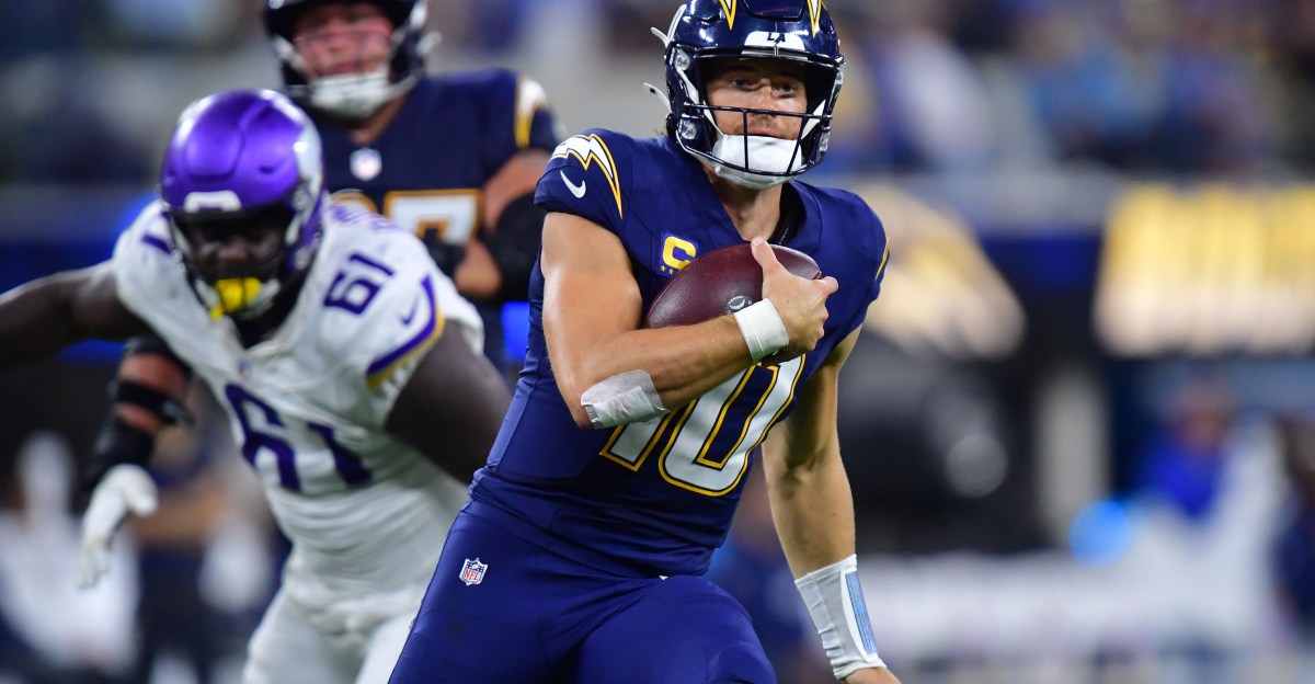 Los Angeles Chargers smoke Vikings, but lose key players to injury