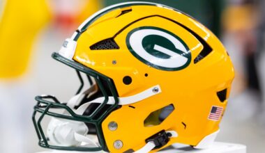 Packers sign international player | Acme Packing Company