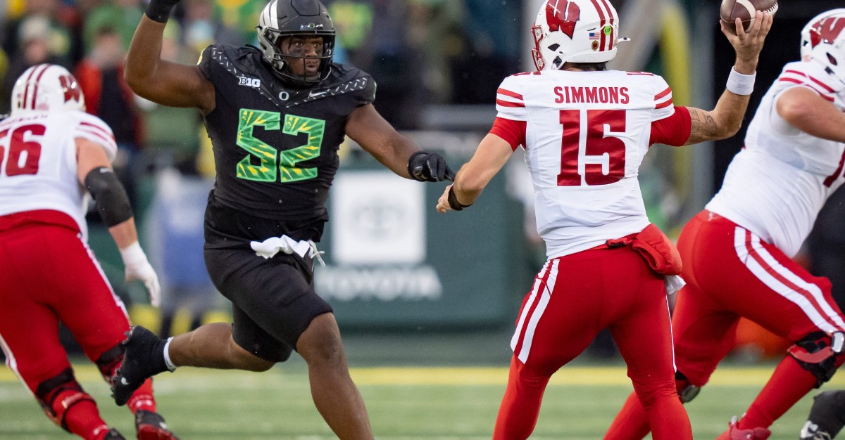 Wisconsin Football: Fickell says Badgers should’ve considered QB change