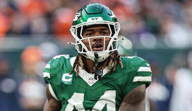 Jets mum on reasoning behind captain's benching