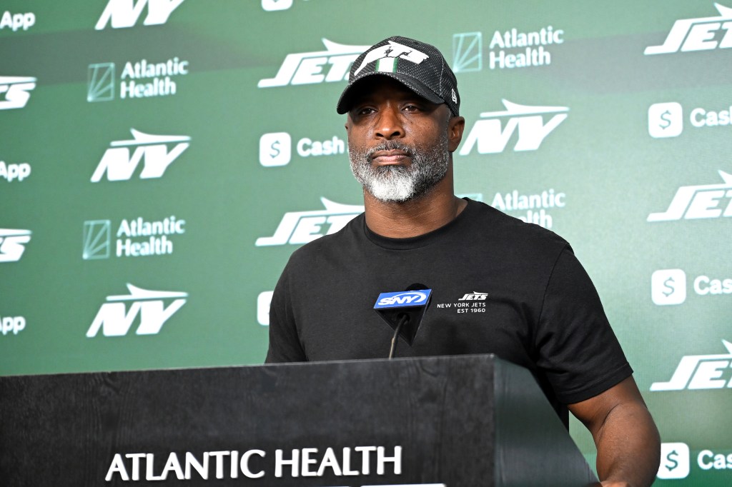 Jets coach Aaron Glenn speaks to the media before practice in Florham Park, NJ. 