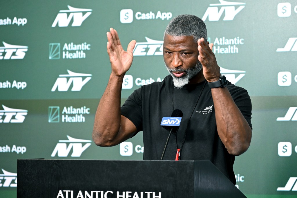 Jets coach Aaron Glenn talks to the media before practice in Florham Park, NJ.