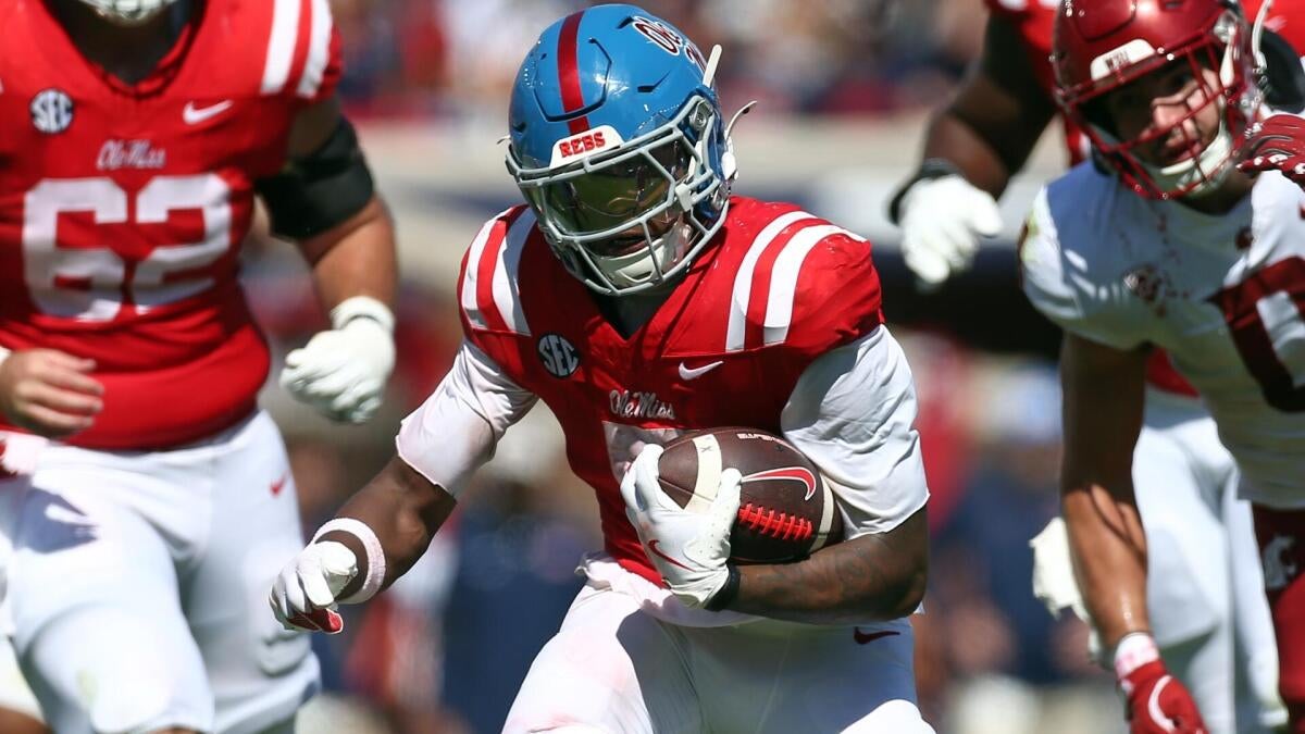 Week 8 college football picks, odds, predictions, trends, best bets from legendary Vegas expert