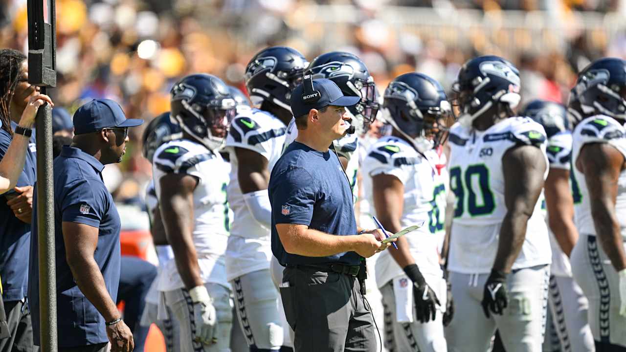 How Mike Macdonald’s Flexibility Has Helped The Seahawks Defense Thrive
