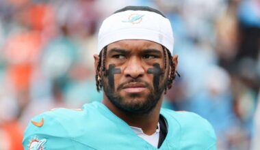 Dolphins QB Tua Tagovailoa apologizes for calling out teammates' meeting attendance: 'I made a mistake'