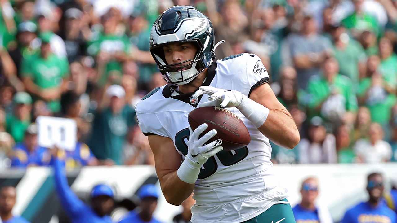 Dallas Goedert’s focus is on winning games and staying healthy